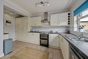 Kitchen- click for photo gallery